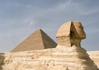 Foto il piramide e la sfinge