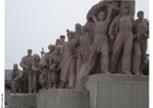Foto statua nella piazza di Tiananmen