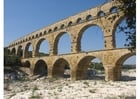 acquadotto romano a Nimes, Francia