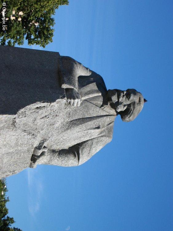 Karl Marx statua