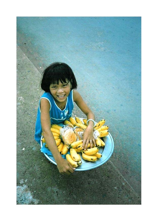 Foto lavoro infantile, venditrice