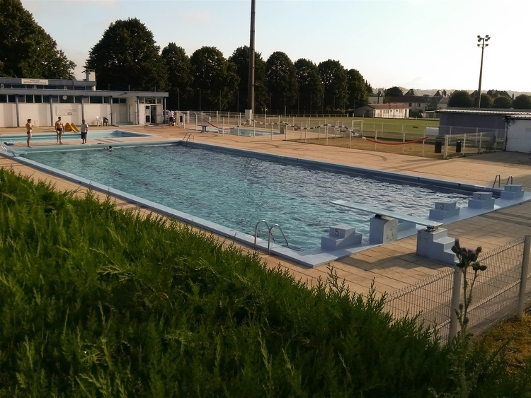 Foto piscina all&#39;aperto