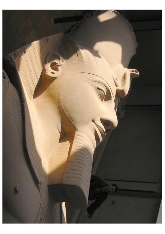Statua gigante di Ramses I, Memphis