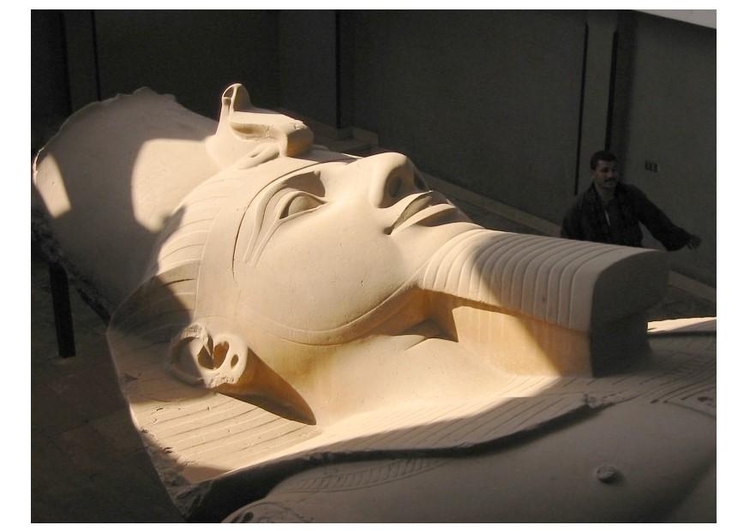 Foto statua Ramses I, Memphis