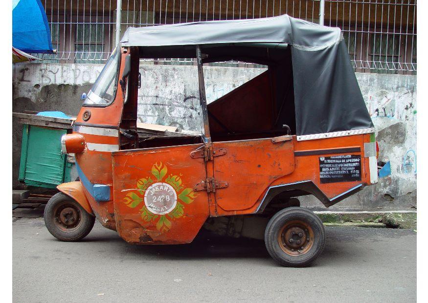 Foto bajaj a giacarta, indonesia