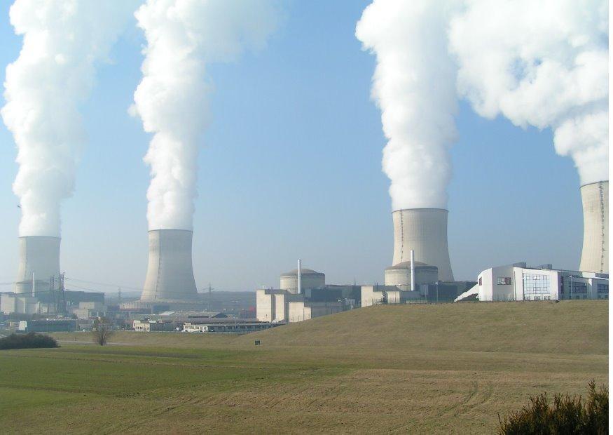 centrale nucleare Foto centrale nucleare