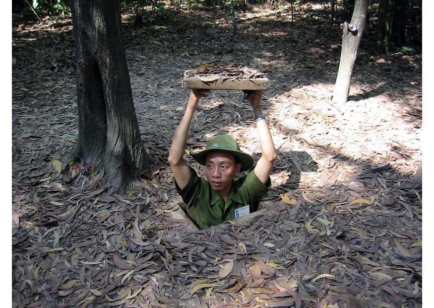 entrata cu chi tunnel Foto entrata cu chi tunnel