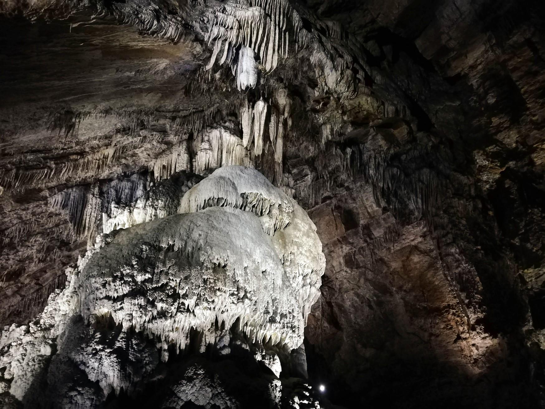 grotta di rochefort belgio Foto grotta di rochefort belgio