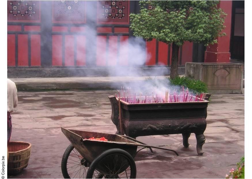 incensi al tempio chengdu Foto incensi al tempio chengdu