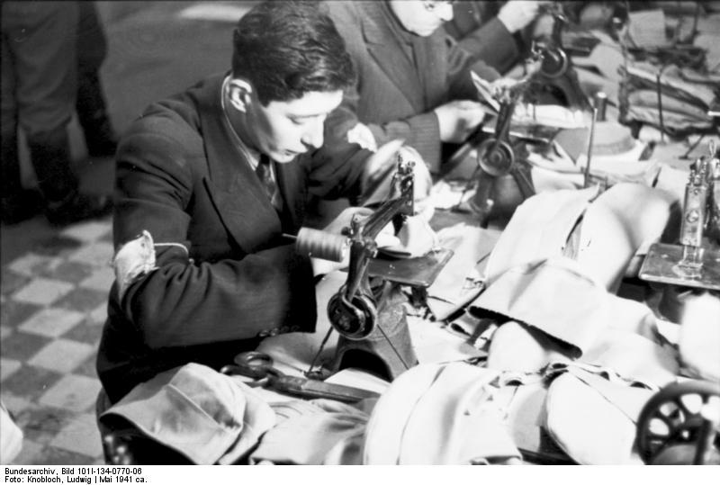 polonia - ghetto varsavia - sartoria Foto polonia - ghetto varsavia - sartoria