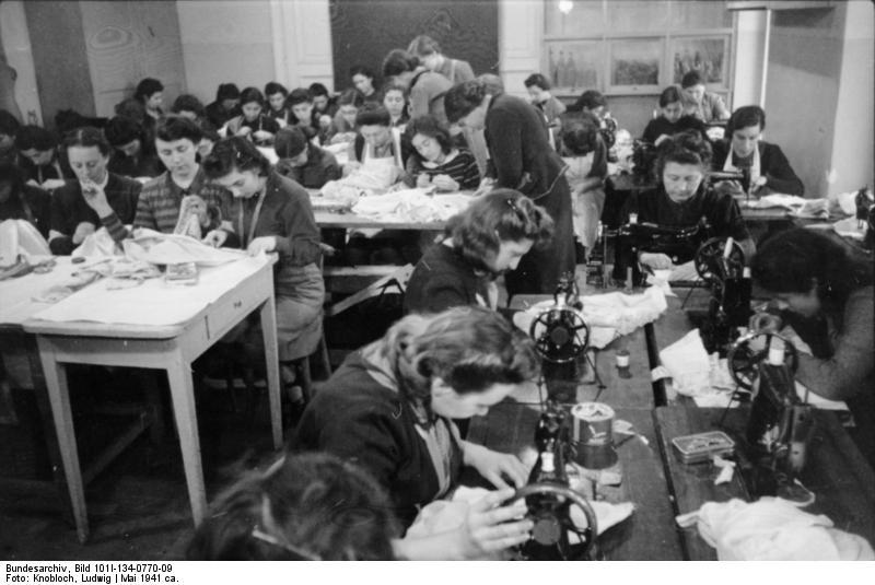 polonia - ghetto varsavia - sartoria 2 Foto polonia - ghetto varsavia - sartoria 2