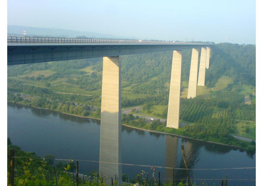 Foto ponte sul mosa in germania