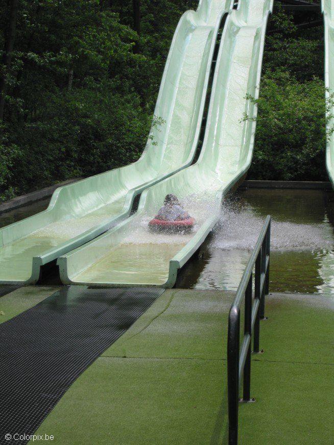 scivolo parco acquatico Foto scivolo parco acquatico