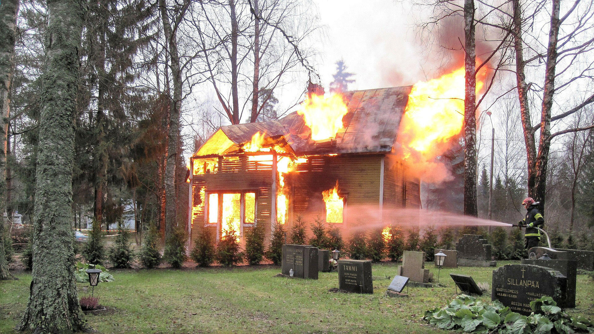 spegnere un incendio Foto spegnere un incendio
